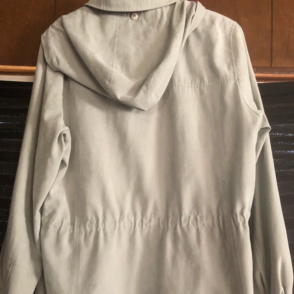 Coat - Picture 2 of 2